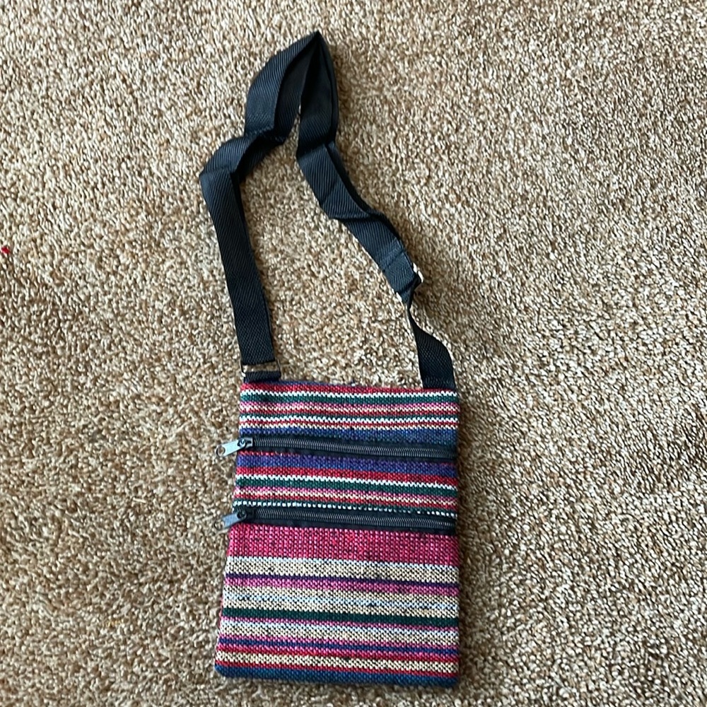 Small striped crossover bag